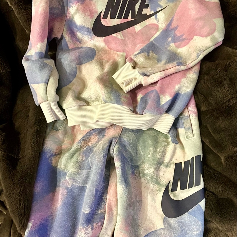 Nike Kids Pastel Tie-Dye Sweatpants and Sweater